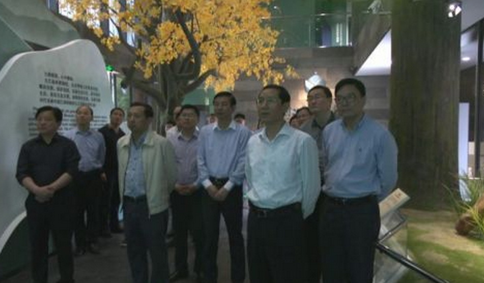 五一劳动节 林书记没有给自己放假，为他点赞！