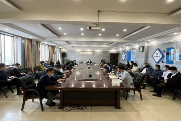 紧绷疫情防控之弦，筑牢疫情防控防线