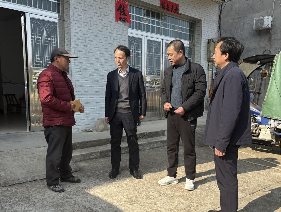 践行国企担当 助力乡村振兴||市文旅集团领导赴司马村开展节前走访慰问